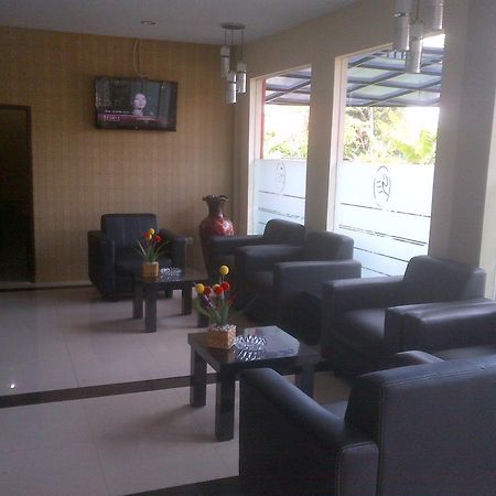 Gumilang Hotel Bogor Exterior photo