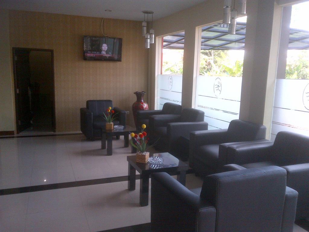 Gumilang Hotel Bogor Exterior photo