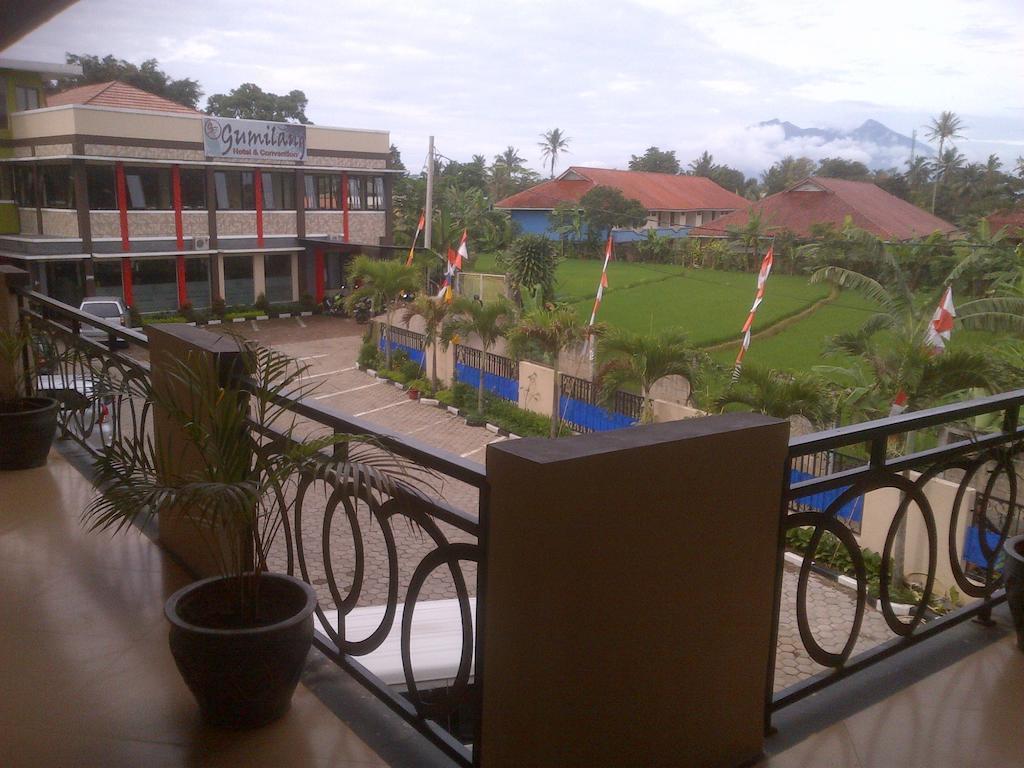 Gumilang Hotel Bogor Room photo