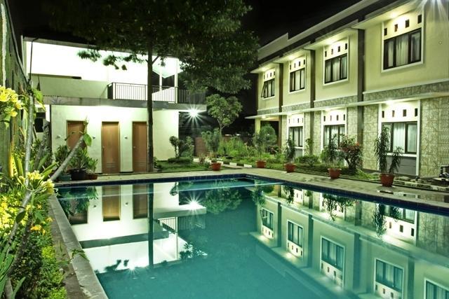 Gumilang Hotel Bogor Exterior photo