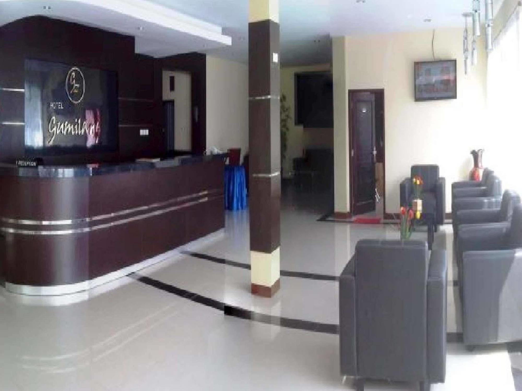 Gumilang Hotel Bogor Exterior photo